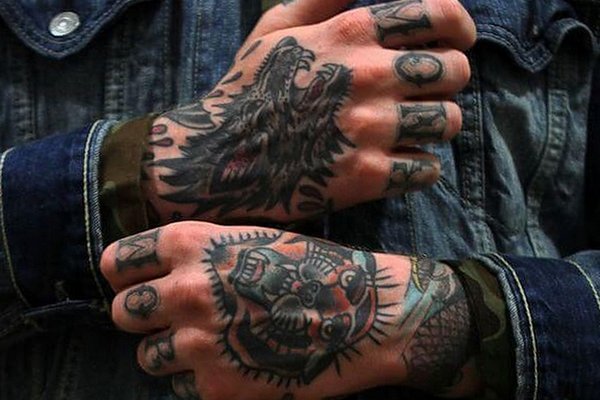 Тату на кулаке (10)